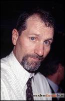 modernfamilytv.ru_ed_o_neill_021 (388x600, 32 kБ...)